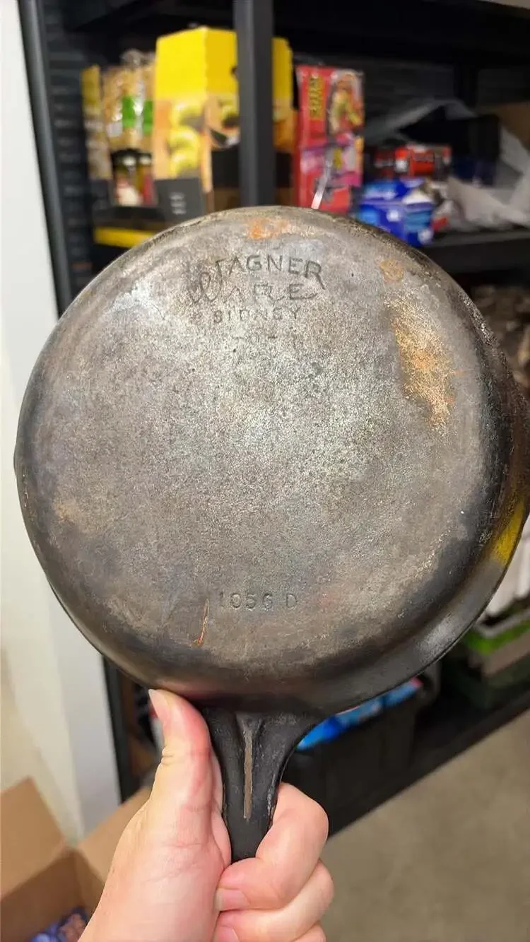 Wagner Ware Sidney 0 Cast Iron Skillet Set (2 Pieces)